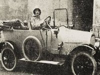 Prva žena koja je dobila vozačku dozvolu u Hrvatskoj, Alma pl. Balley 1914. godine.jpg